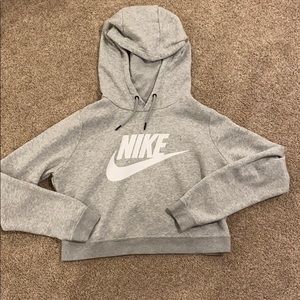 Cropped Nike Hoodie